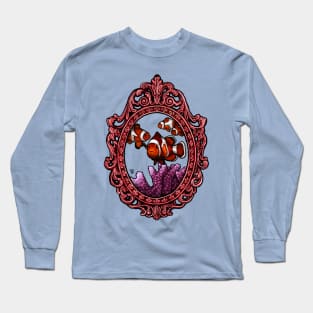 Fish Cameo: Clownfish (A Modern Family) Long Sleeve T-Shirt